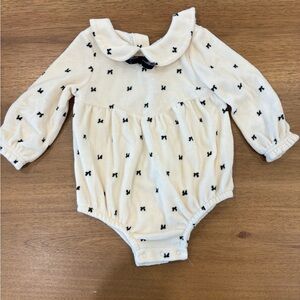 Cat & Jack Baby Girl fleece bubble romper Peter Pan collar b&w bows - 12 month